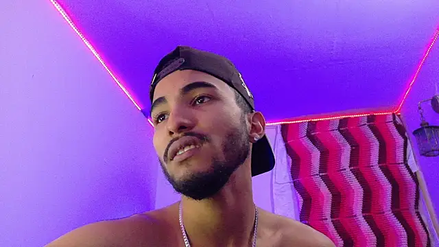 Boy Rockxx online show from 11-25-25, 03:50