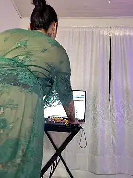 Natural BIGASS Nina online show from 04-08-26, 06:52