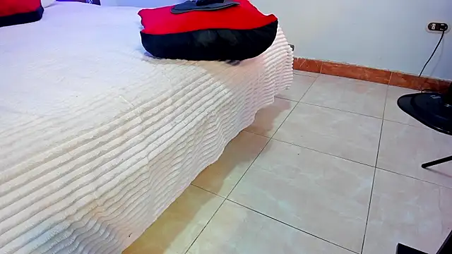 Cataleyaa Rose online show from 12-05-25, 01:36