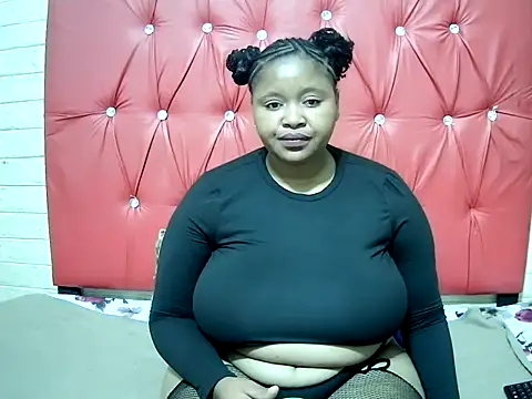 Snapshot of MilkMeDownBBY chatting on 10-30-25, 06:26 MilkMeDownBBY online show from 10-30-25, 06:26