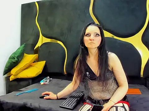 Morticia Black online show from 12-16-25, 09:20