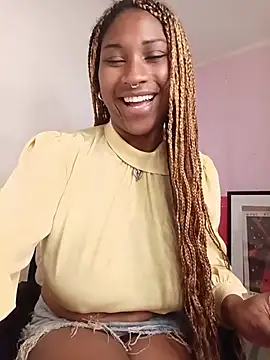 Snapshot of EvonyFoxxx chatting on 07-05-26, 04:19 EvonyFoxxx online show from 07-05-26, 04:19