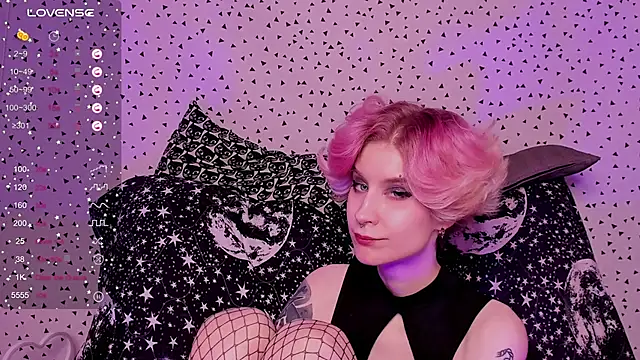 Snapshot of Angel_Julles chatting on 05-17-26, 02:09 Angel Julles online show from 05-17-26, 02:09
