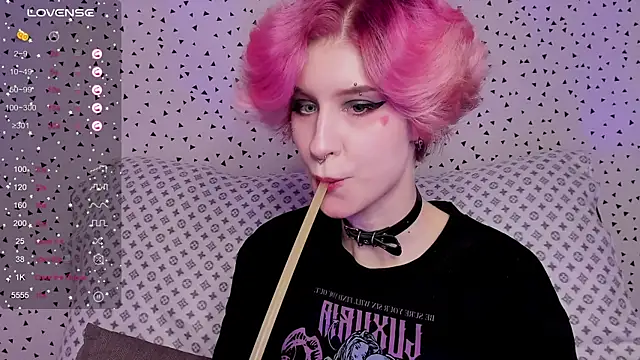 Snapshot of Angel_Julles chatting on 05-31-26, 05:09 Angel Julles online show from 05-31-26, 05:09