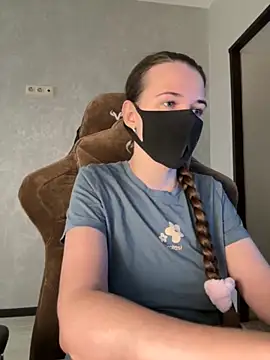 ZlatoslavaLo online show from 11-13-25, 07:51