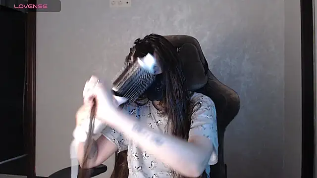 ZlatoslavaLo online show from 11-28-25, 06:16