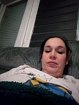 Snapshot of Girlysensuelle chatting on 12-04-25, 08:28 Girlysensuelle online show from 12-04-25, 08:28