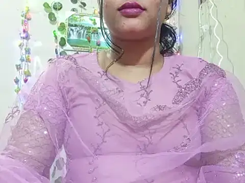 Nancy queen001 online show from 11-30-25, 05:00