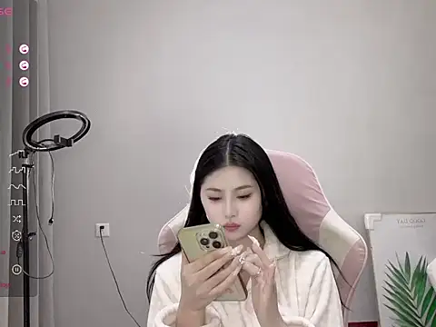 Snapshot of paopao-1314 chatting on 11-05-25, 12:27 paopao-1314 online show from 11-05-25, 12:27