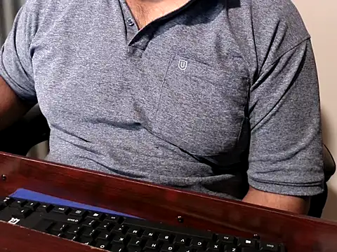 SUN-MON-69 online show from 02-11-26, 10:26