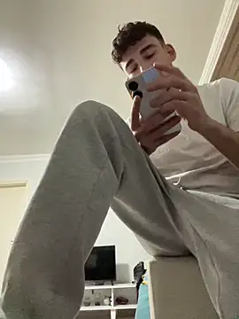 Snapshot of yasinesra757_ chatting on 12-23-25, 03:15 yasinesra757 online show from 12-23-25, 03:15