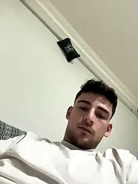 Snapshot of yasinesra757_ chatting on 01-05-26, 10:13 yasinesra757 online show from 01-05-26, 10:13