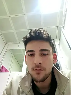 Snapshot of yasinesra757_ chatting on 01-08-26, 09:39 yasinesra757 online show from 01-08-26, 09:39