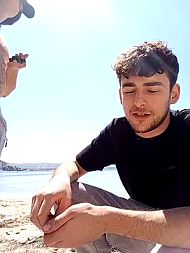 yasinesra757  online show from 04-19-26, 08:46