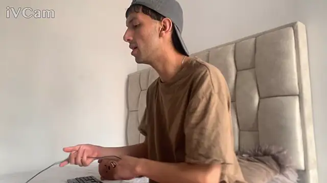 Snapshot of dylan_drakee chatting on 02-01-26, 07:23 dylan drakee online show from 02-01-26, 07:23