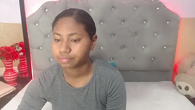 valentinavega18x online show from 11-22-25, 04:33