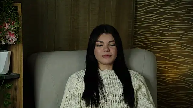 Snapshot of TarshaVrsery chatting on 11-03-25, 12:06 TarshaVrsery online show from 11-03-25, 12:06