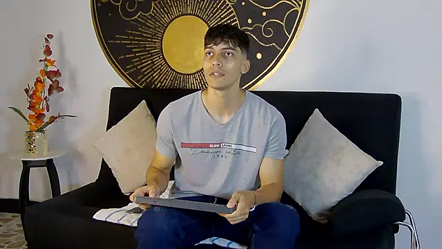 AlessioVitale online show from 11-14-25, 12:04