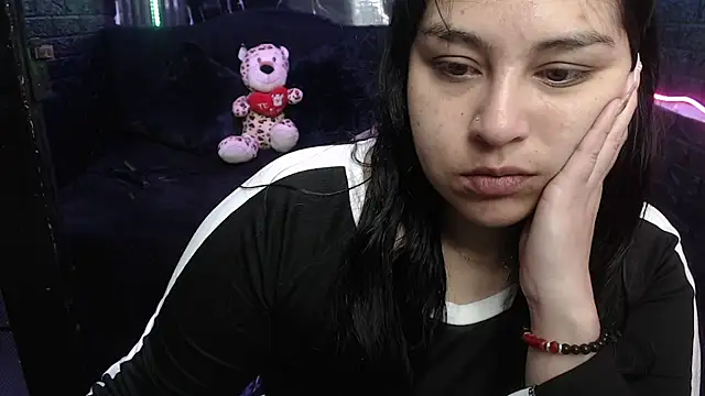 Snapshot of lehia_285 chatting on 04-21-26, 01:06 lehia 285 online show from 04-21-26, 01:06