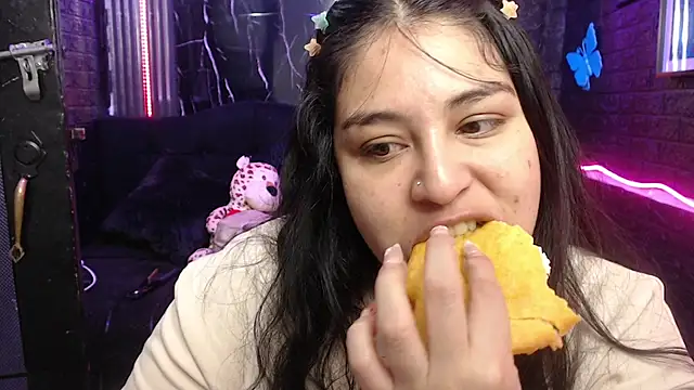 Snapshot of lehia_285 chatting on 04-23-26, 02:08 lehia 285 online show from 04-23-26, 02:08