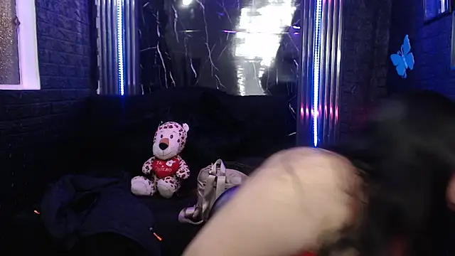 Snapshot of lehia_285 chatting on 04-30-26, 01:06 lehia 285 online show from 04-30-26, 01:06