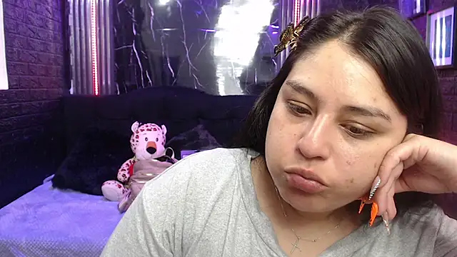 Snapshot of lehia_285 chatting on 05-08-26, 01:05 lehia 285 online show from 05-08-26, 01:05