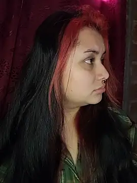 CurvyNoir online show from 01-12-26, 04:01