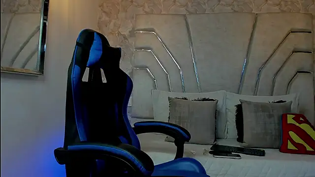 MAXTHOMSON online show from 03-19-26, 12:47