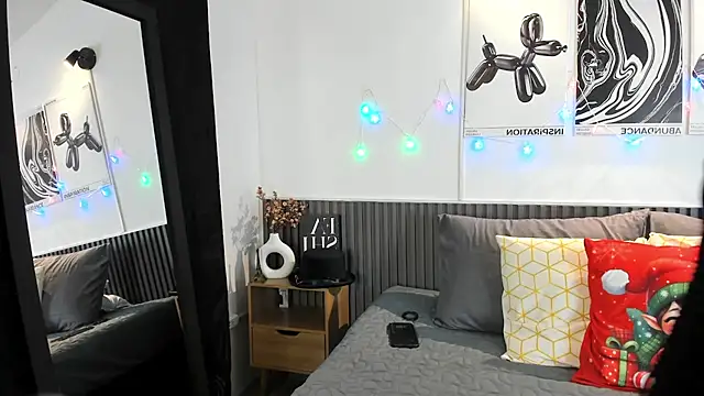 Cloe Bonne online show from 12-02-25, 08:59