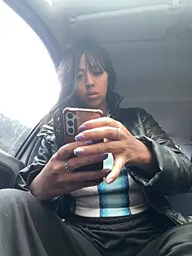 Snapshot of Zulema_cba chatting on 06-24-26, 04:50 Zulema cba online show from 06-24-26, 04:50