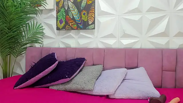 Anggie Miller online show from 01-10-26, 11:12