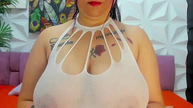 Snapshot of Anggie_Miller chatting on 01-13-26, 11:15 Anggie Miller online show from 01-13-26, 11:15