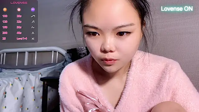 0xiaosu0 online show from 12-17-25, 02:50
