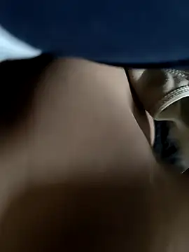 Snapshot of TELUGUPILLA143 chatting on 12-05-25, 06:26 TELUGUPILLA143 online show from 12-05-25, 06:26