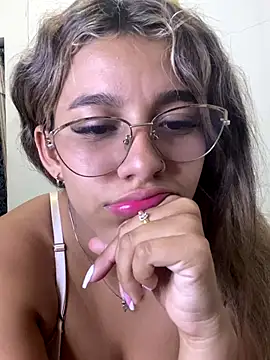 liahot69 online show from 01-08-26, 03:09