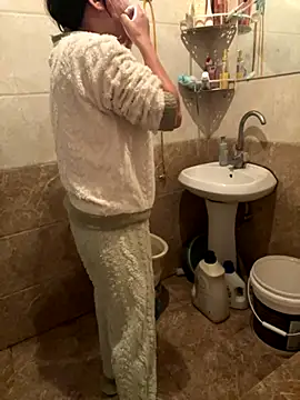 Snapshot of daaqnn chatting on 11-06-25, 11:26 daaqnn online show from 11-06-25, 11:26