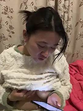 Snapshot of daaqnn chatting on 11-12-25, 02:06 daaqnn online show from 11-12-25, 02:06