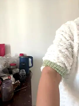 Snapshot of daaqnn chatting on 11-22-25, 01:15 daaqnn online show from 11-22-25, 01:15