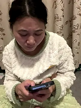 Snapshot of daaqnn chatting on 11-24-25, 02:39 daaqnn online show from 11-24-25, 02:39