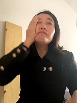 Snapshot of daaqnn chatting on 11-26-25, 11:28 daaqnn online show from 11-26-25, 11:28