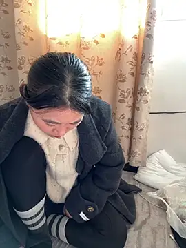 Snapshot of daaqnn chatting on 12-04-25, 01:48 daaqnn online show from 12-04-25, 01:48