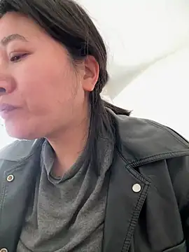 Snapshot of daaqnn chatting on 03-15-26, 12:38 daaqnn online show from 03-15-26, 12:38