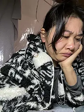 Snapshot of daaqnn chatting on 03-16-26, 11:42 daaqnn online show from 03-16-26, 11:42