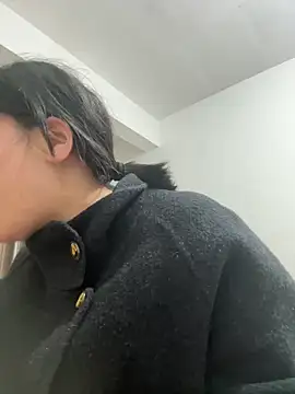 Snapshot of daaqnn chatting on 03-18-26, 12:30 daaqnn online show from 03-18-26, 12:30