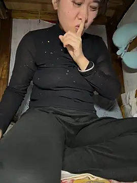 Snapshot of daaqnn chatting on 04-04-26, 02:14 daaqnn online show from 04-04-26, 02:14