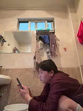 Snapshot of daaqnn chatting on 04-09-26, 12:32 daaqnn online show from 04-09-26, 12:32