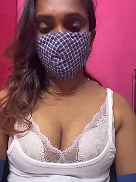 Snapshot of Queen-dhivya chatting on 11-27-25, 05:15 Queen-dhivya online show from 11-27-25, 05:15