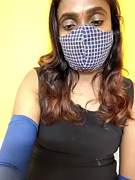 Snapshot of Queen-dhivya chatting on 11-29-25, 04:43 Queen-dhivya online show from 11-29-25, 04:43