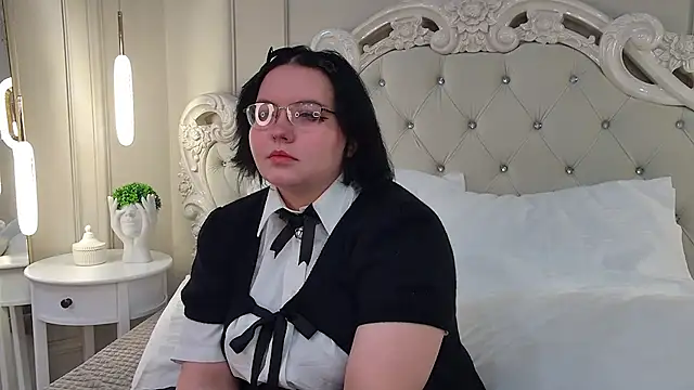 Snapshot of JennyBloom chatting on 11-22-25, 07:40 JennyBloom online show from 11-22-25, 07:40