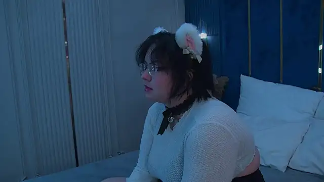 Snapshot of JennyBloom chatting on 12-14-25, 09:36 JennyBloom online show from 12-14-25, 09:36